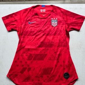 NWOT NIKE 2019 100% Authentic “Team USA” football soccer jersey women’s size: S